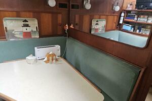 DUCHESS 42ft Chris Craft Yacht For Sale