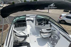 Photo 3772269 for 2021 Monterey M-225  