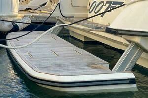PEÑERO 2019 Beneteau Gran Turismo 40 Yacht For Sale in Aventura FL