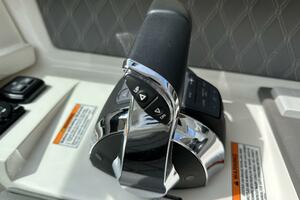 Photo 3782018 for 2021 Sea Ray 310 SLX  