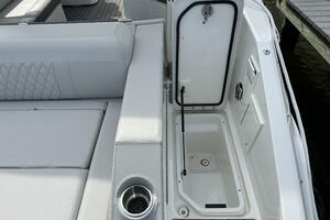 Photo 3782033 for 2021 Sea Ray 310 SLX  