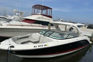 Photo 3782043 for 2021 Sea Ray 310 SLX  