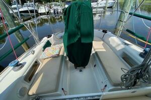 Wind Song 30ft Pearson Yacht For Sale