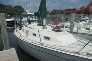 Wind Song 30ft Pearson Yacht For Sale