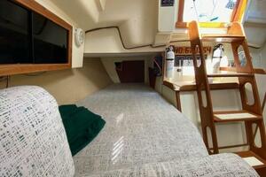 Wind Song 30ft Pearson Yacht For Sale