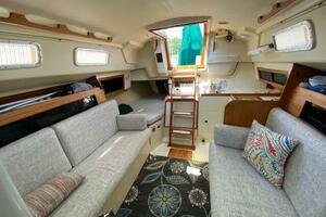 Wind Song 30ft Pearson Yacht For Sale