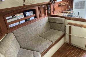 37ft Pacific Seacraft Yacht For Sale
