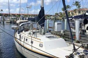 1994 Pacific Seacraft Crealock 37 thumbnail 1