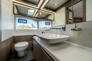 2019 Galeon 640 FLY thumbnail 18
