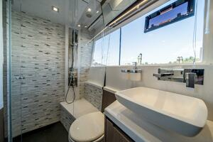 2019 Galeon 640 FLY thumbnail 10