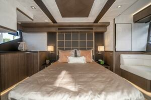 2019 Galeon 640 FLY thumbnail 5