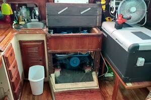 1977 Islander 36 thumbnail 35