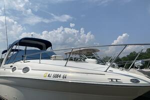 Photo 3793463 for 2003 Sea Ray 260 Sundancer  