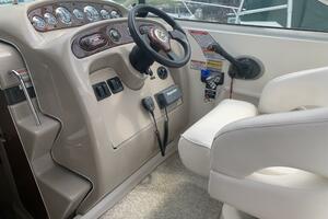 Photo 3793457 for 2003 Sea Ray 260 Sundancer  