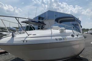 Photo 3793467 for 2003 Sea Ray 260 Sundancer  