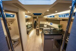 2023 Hanse 418 thumbnail 15