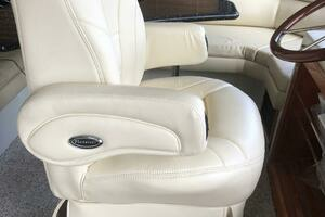 2005 Navigator 53 Classic PH thumbnail 13