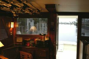 1972 Hatteras thumbnail 11