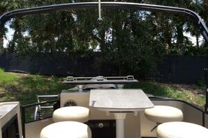 25ft Aqua Patio Yacht For Sale