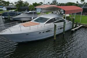 2006 Pershing thumbnail 3