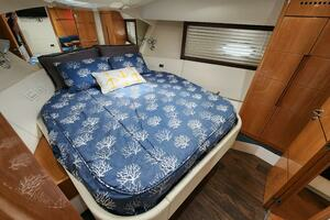 2006 Pershing thumbnail 21