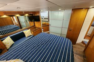 2006 Pershing thumbnail 20