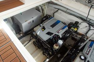 2008 Rinker 40 Express Cruiser thumbnail 19