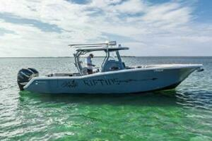 2020 Tidewater 320 CC Adventure thumbnail 2