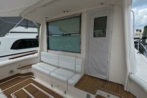 2004 Tiara Sport 5200 Sovran Salon thumbnail 4