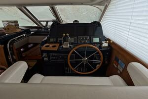 2004 Tiara Sport 5200 Sovran Salon thumbnail 6