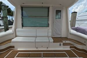 2004 Tiara Sport 5200 Sovran Salon thumbnail 3