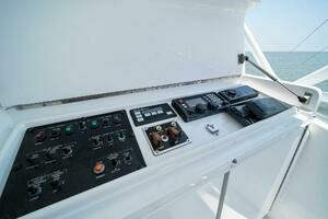 2003 Hatteras 54 Convertible thumbnail 55