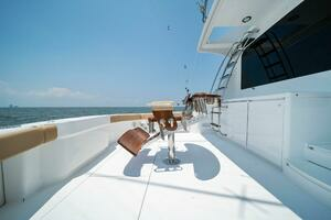 2003 Hatteras 54 Convertible thumbnail 42