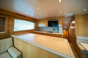2003 Hatteras 54 Convertible thumbnail 12