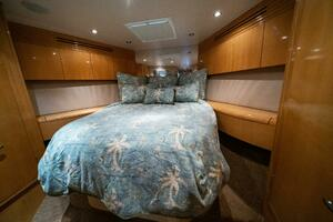 2003 Hatteras 54 Convertible thumbnail 29