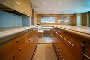 2003 Hatteras 54 Convertible thumbnail 9