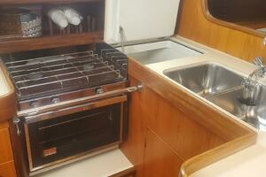 1985 Beneteau First 375 thumbnail 18