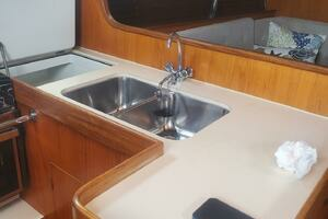 1985 Beneteau First 375 thumbnail 19