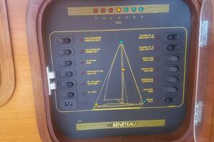 1985 Beneteau First 375 thumbnail 24