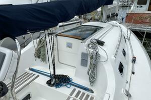 LOVE  31ft Beneteau Yacht For Sale