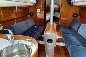 LOVE  31ft Beneteau Yacht For Sale