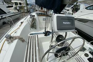 LOVE  31ft Beneteau Yacht For Sale