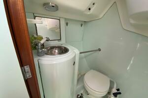 LOVE  31ft Beneteau Yacht For Sale