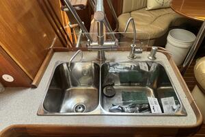 zaya 42ft Hunter Yacht For Sale