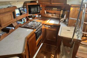 zaya 42ft Hunter Yacht For Sale