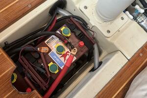 zaya 42ft Hunter Yacht For Sale