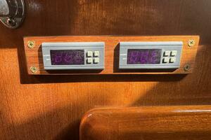 zaya 42ft Hunter Yacht For Sale