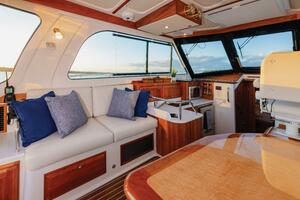 Photo 3992138 for 2027 Back Cove 372 Express  