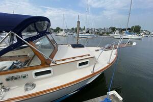 RUNNER 26ft Fortier Yacht For Sale