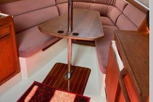 Moxie 27ft Pearson Yacht For Sale